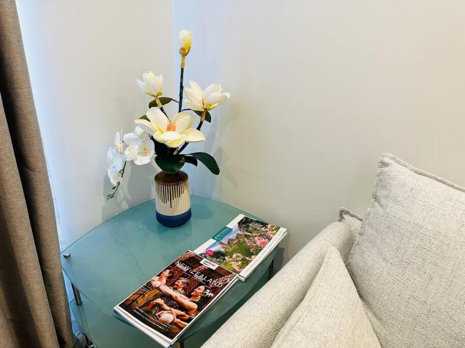 Otahuhu Town Centre Brand New Apartment 8B Auckland Dış mekan fotoğraf